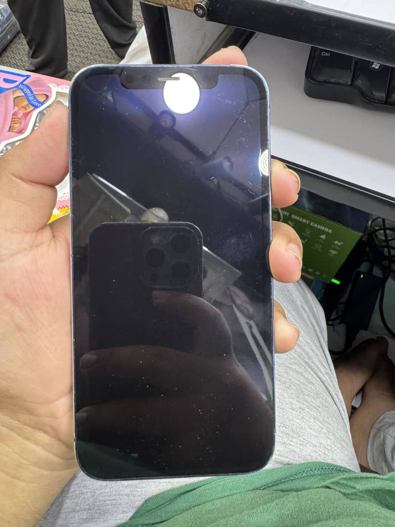 Apple iPhone 12 3