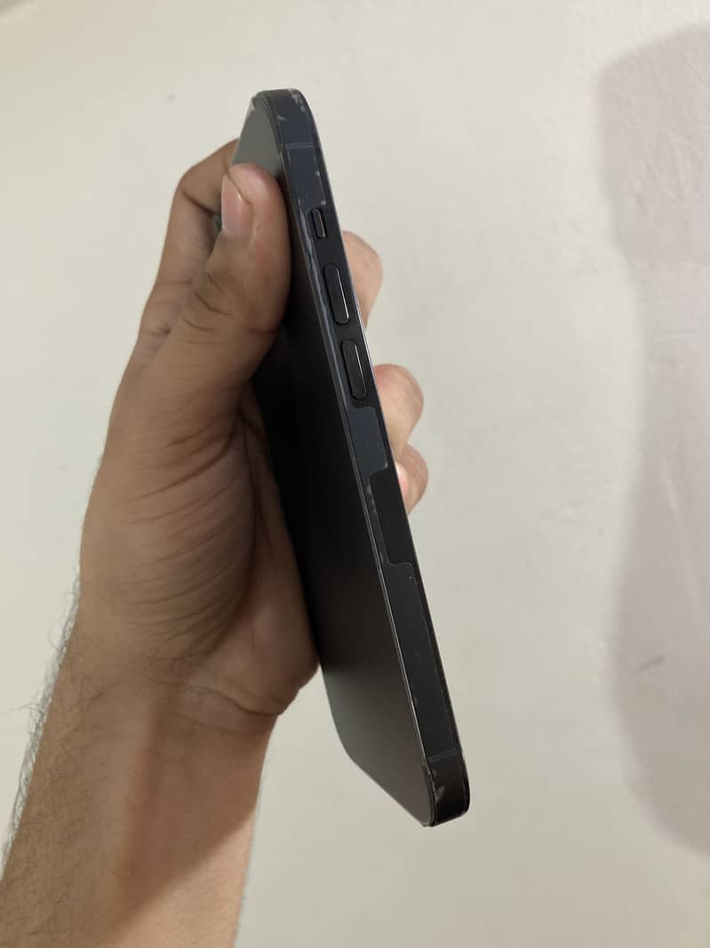 Apple iPhone 14 Pro 2