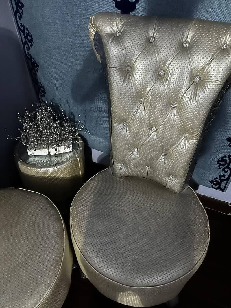 2 seater sofa set long back with table 0