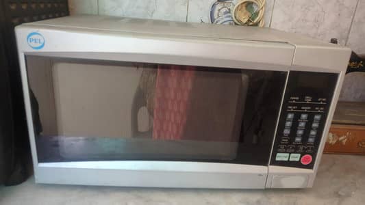 PEL Microwave Oven full size in excellent working condition
