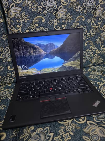 Lenovo ThinkPad X250 | Core i5 5th Gen | 4GB RAM / 500GB HDD