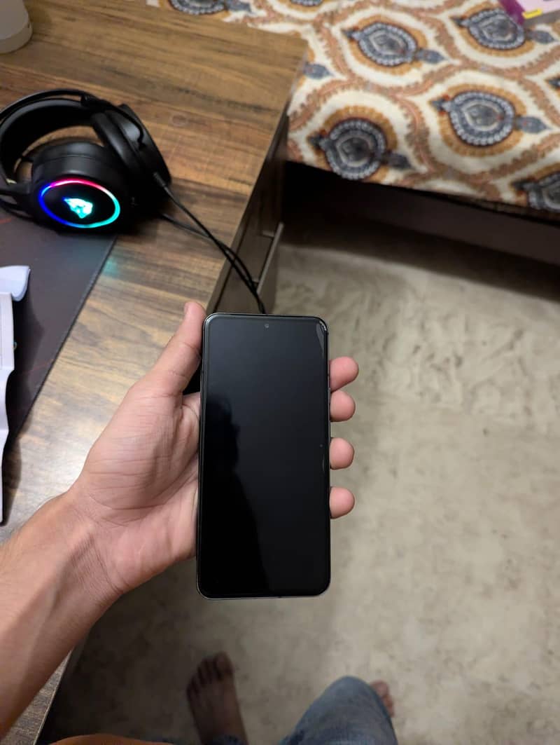 Google Pixel 8 6