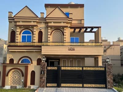 10 Marla Brand New House Available For Sale.