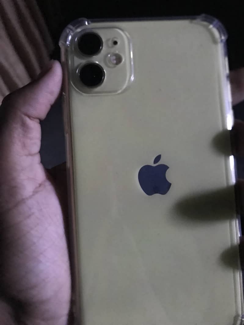 Apple iPhone 11 0