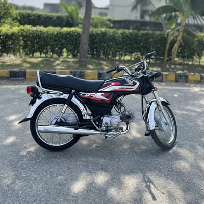 Honda CD 70 2025 Black Edition