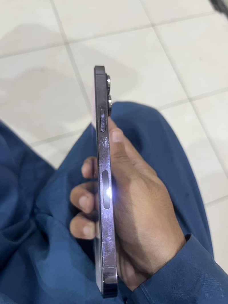 Apple iPhone 14 Pro Max 2