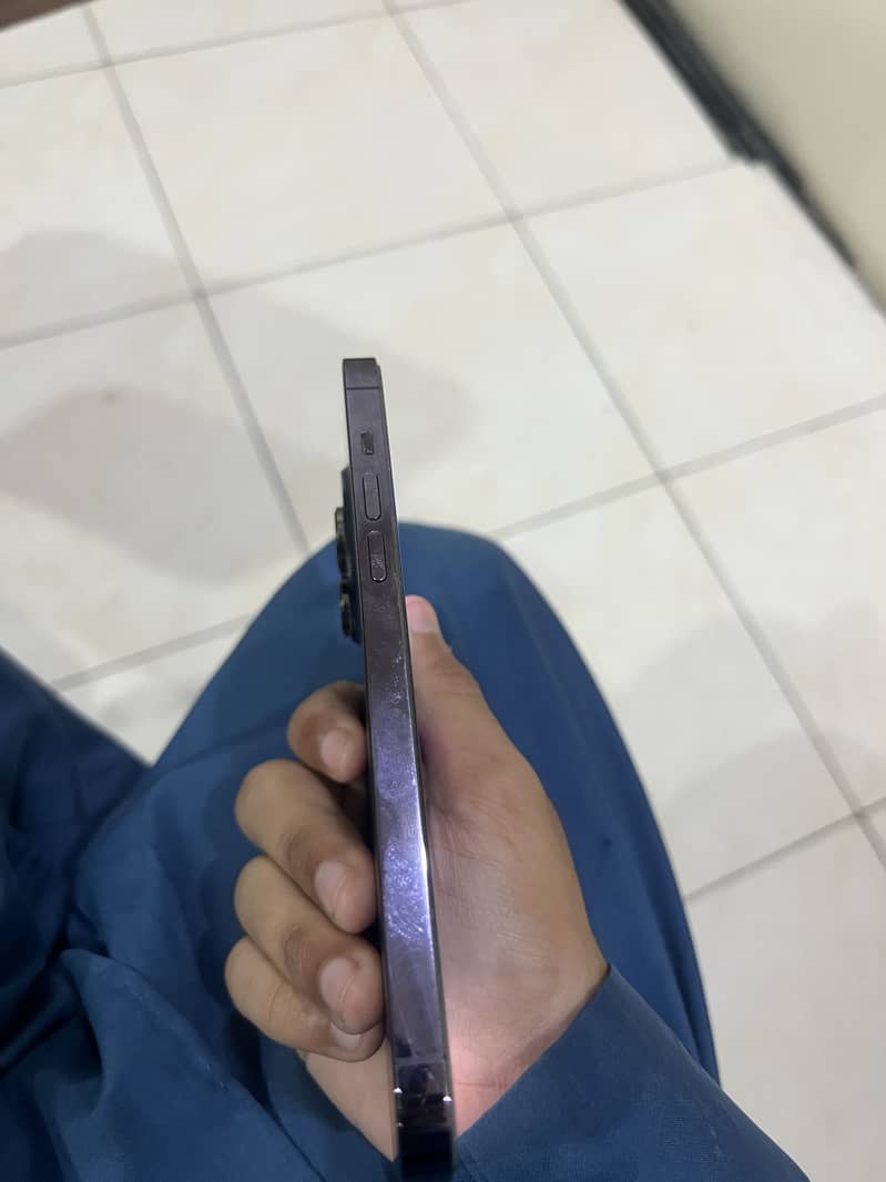 Apple iPhone 14 Pro Max 3