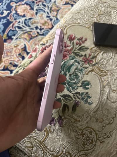 Apple iPhone 15 plus