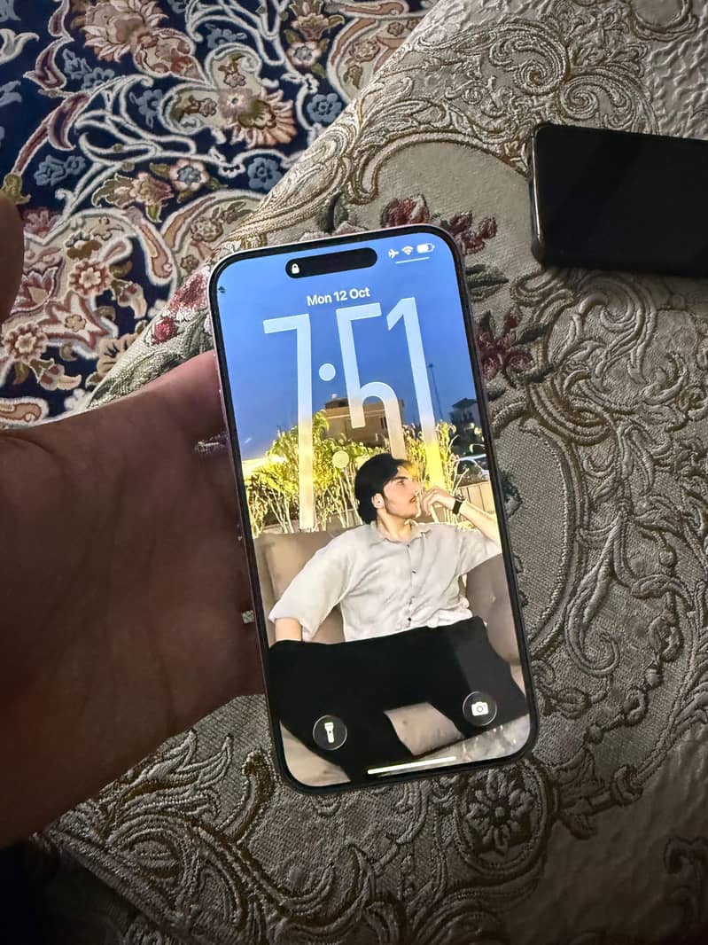 Apple iPhone 15 plus 3