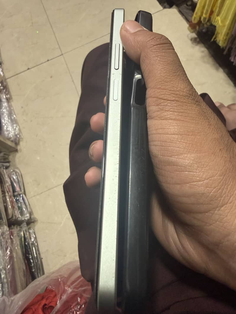 Realme Note 60x 0