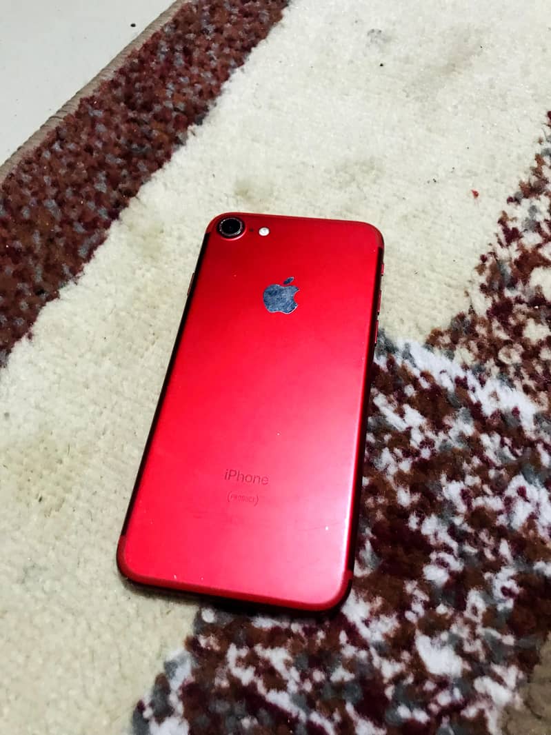 Apple iPhone 7 1