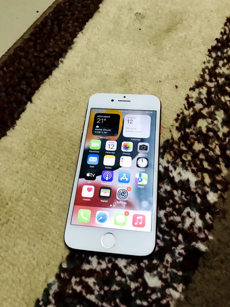 Apple iPhone 7 2