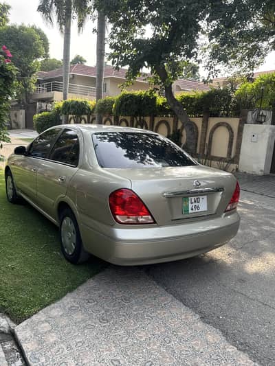 Nissan Sunny 2005