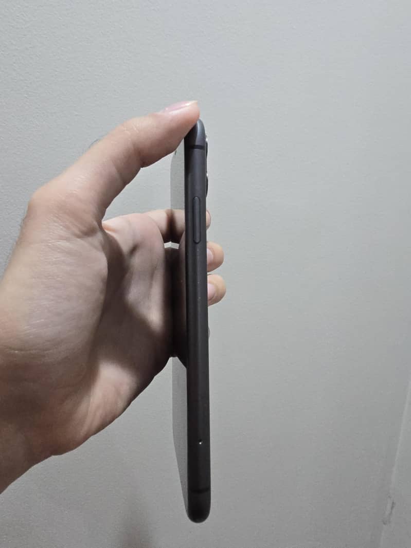 Apple iPhone 11 2