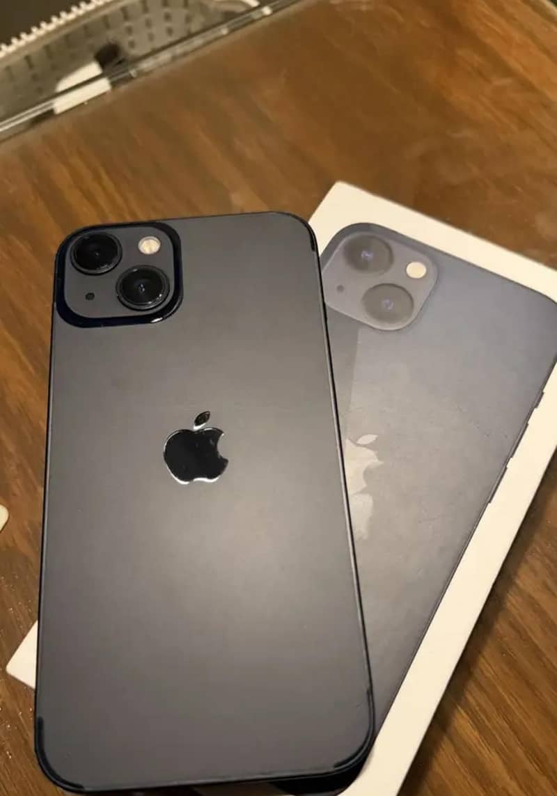 Apple iPhone 13 2