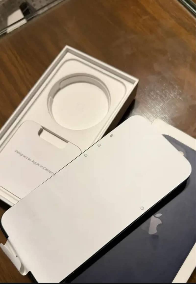 Apple iPhone 13 5