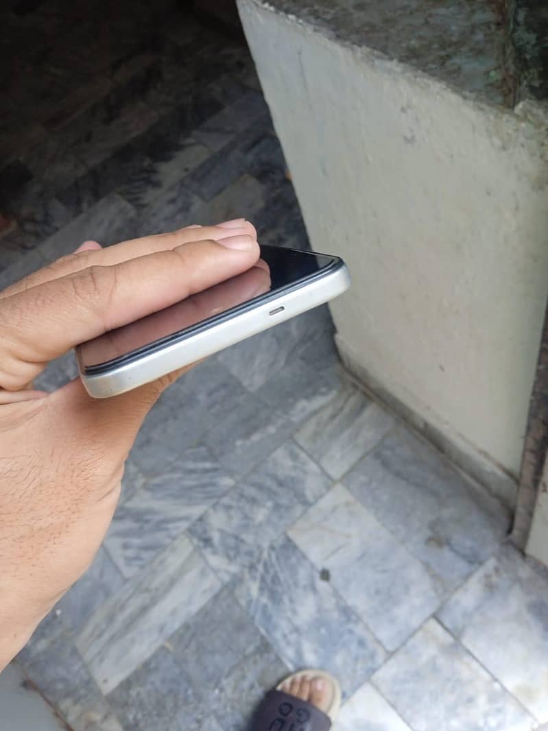 Tecno spark 40 4