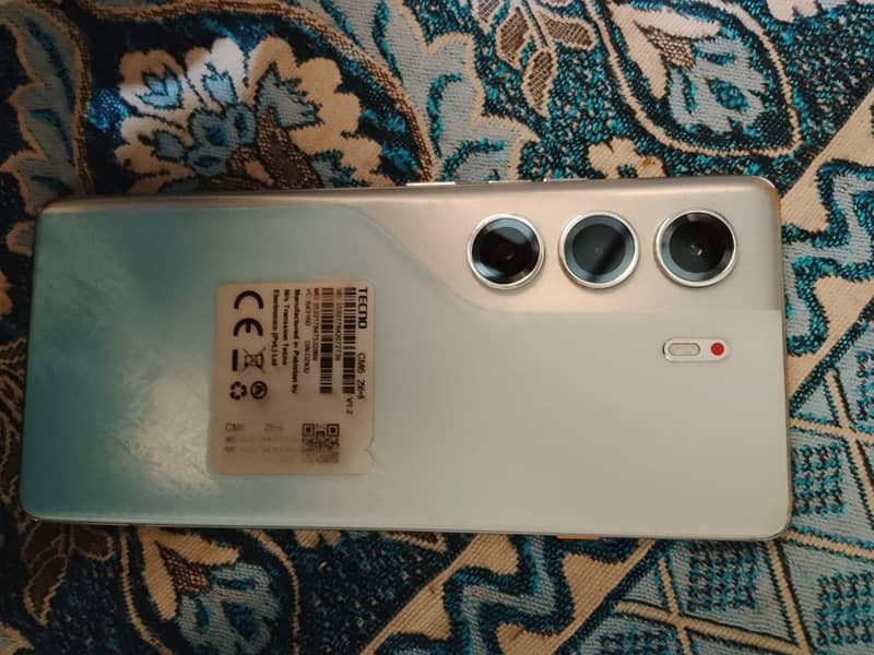 Tecno CAMON 40 Pro 3