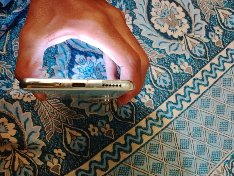 Tecno CAMON 40 Pro 4