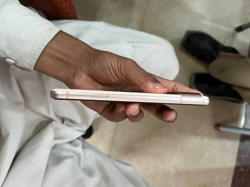 Google Pixel 8 1