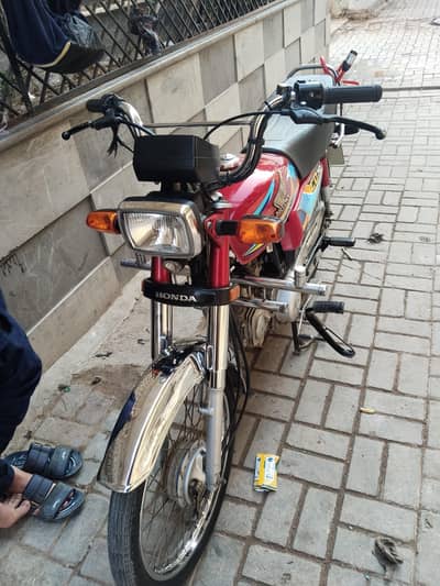 Honda CD70 2026