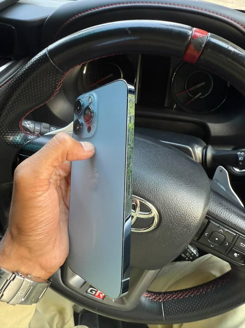 Apple iPhone 13 Pro Max 5