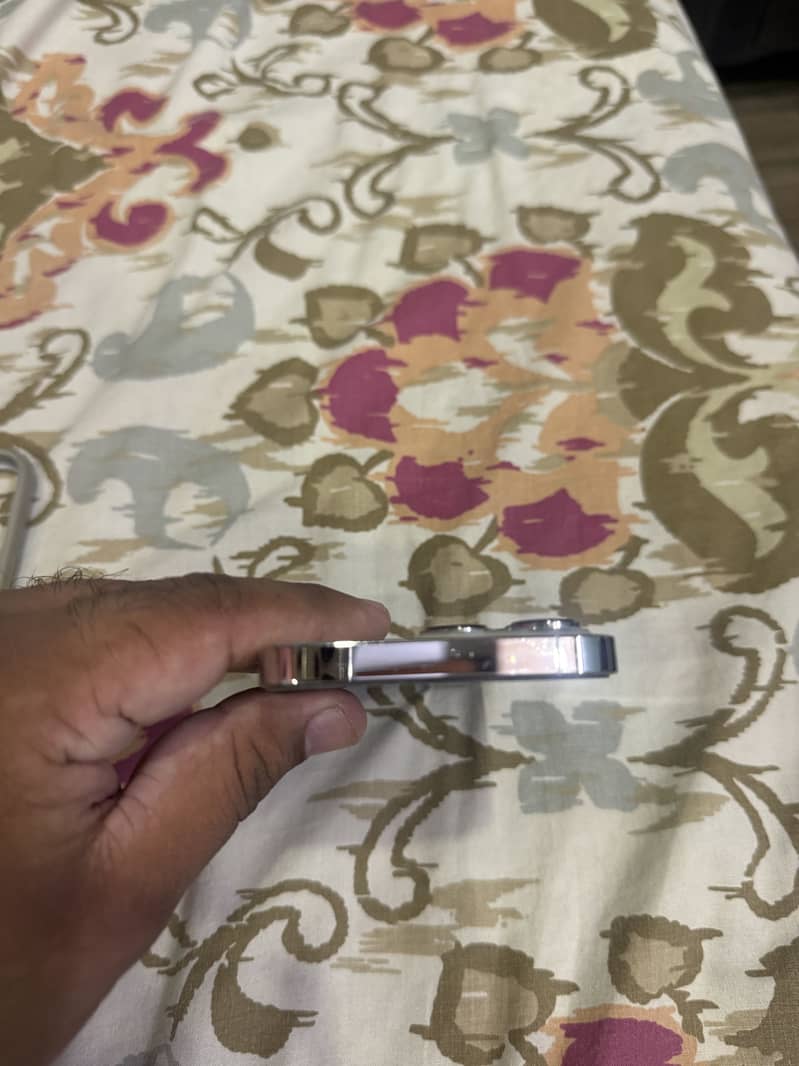 Apple iPhone 13 Pro 6