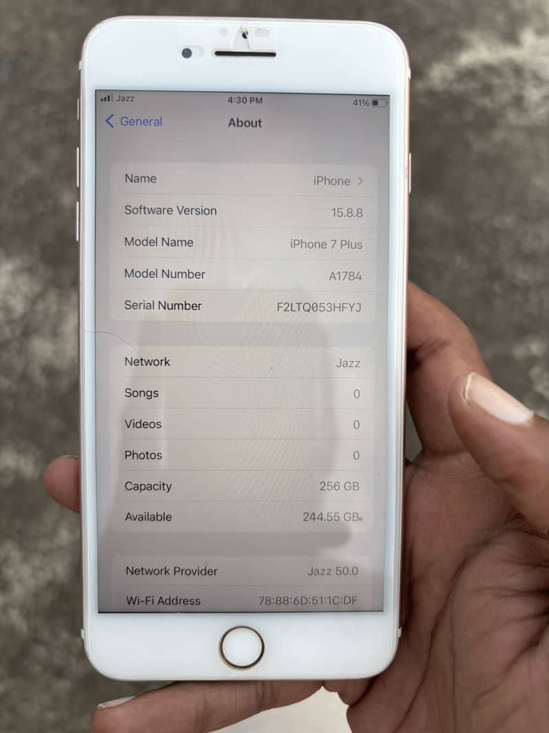 Apple iPhone 7 Plus 8