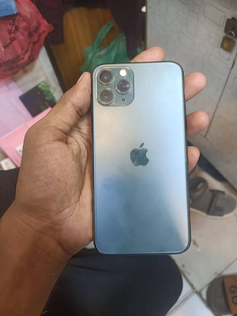 Apple iPhone 11 Pro 1