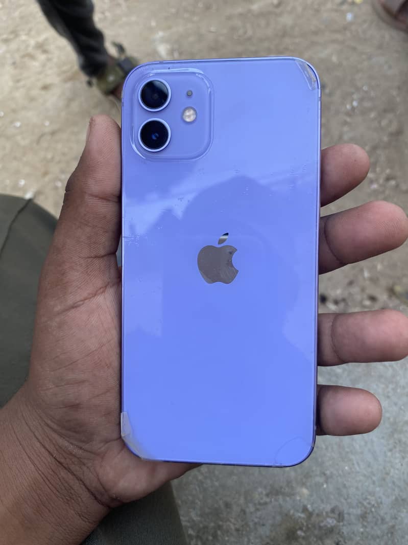 Apple iPhone 12 3