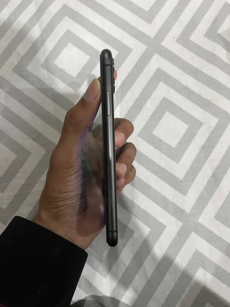 Apple iPhone 11 2