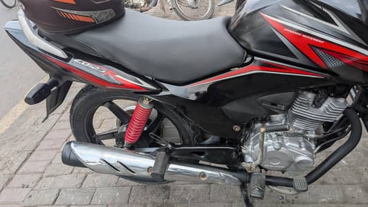 Honda CB 125F