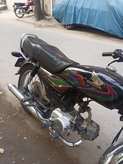 HONDA CD70 2021