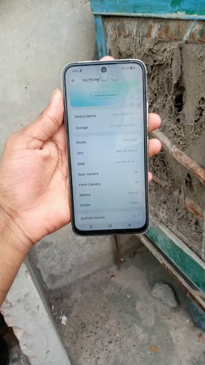 Infinix smart 20 4/64 10/10 9 month warenty -box charger