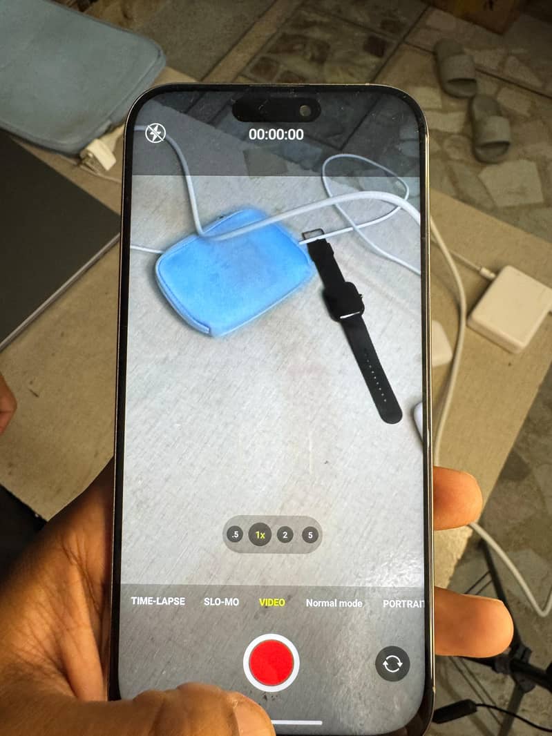 Apple iPhone 16 Pro Max 5