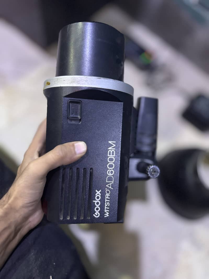Godox strobe light 600bm 3