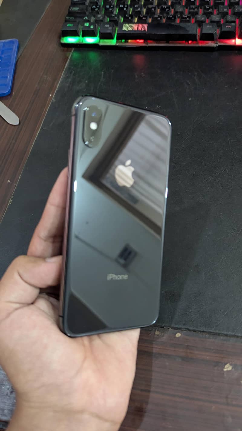 Apple iPhone XS 2