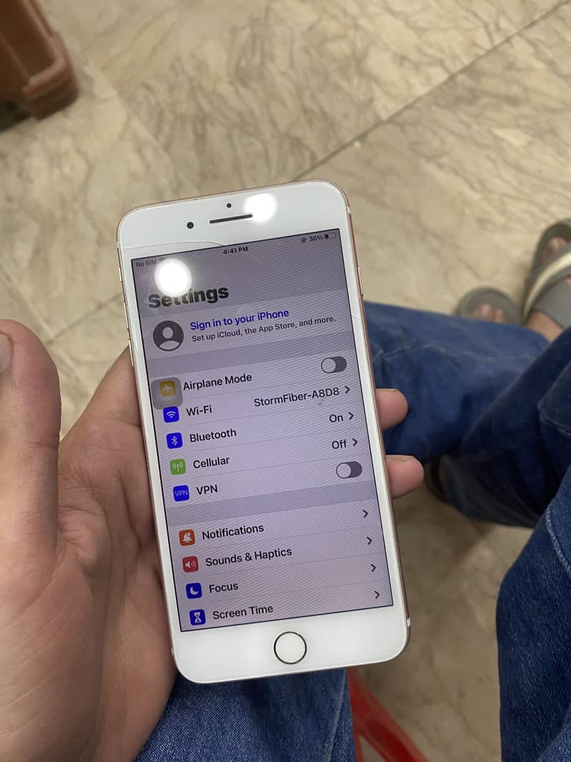 Apple iPhone 7 Plus 0