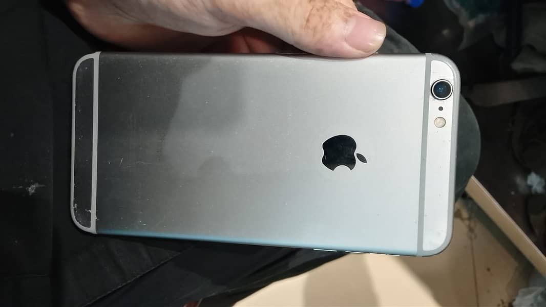Apple iPhone 6S Plus 1