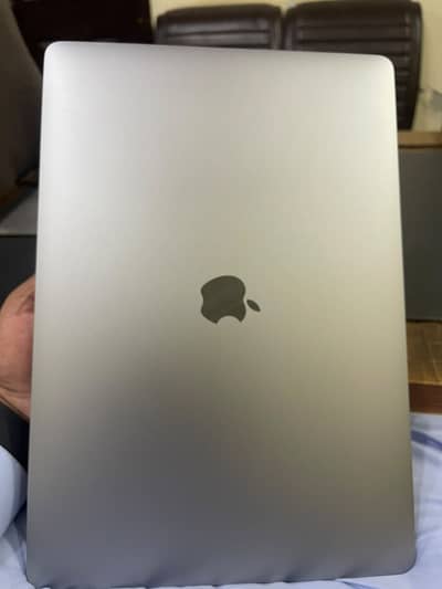 Apple MacBook Pro 2019 Core i7 16GB RAM 256GB