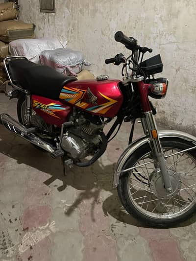 Honda 125 almost new
