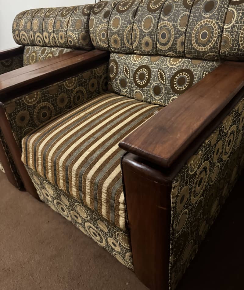 5 seater sofa 0