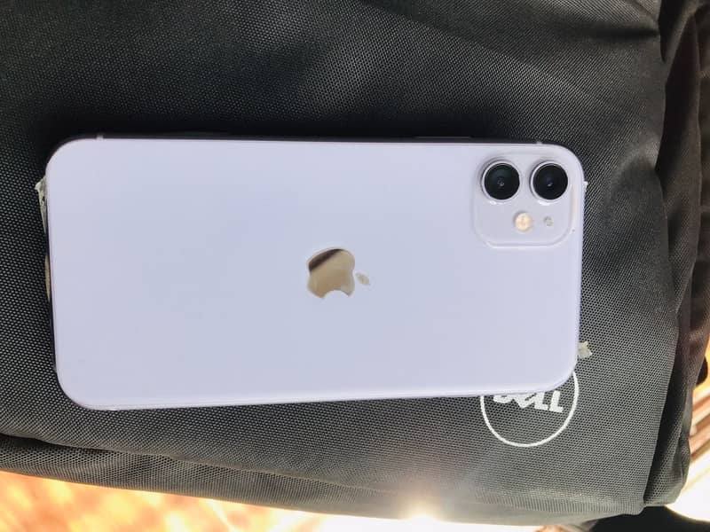 Apple iPhone 11 0