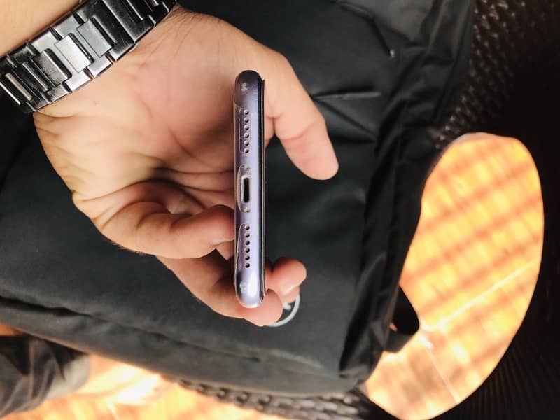 Apple iPhone 11 2