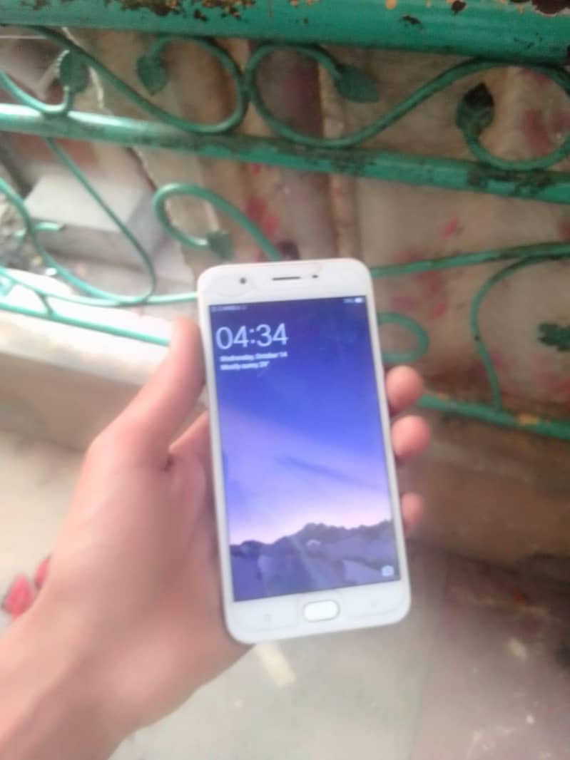 OPPO A57 4/64 1
