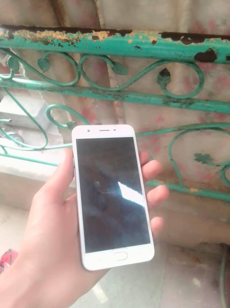 OPPO A57 4/64 2