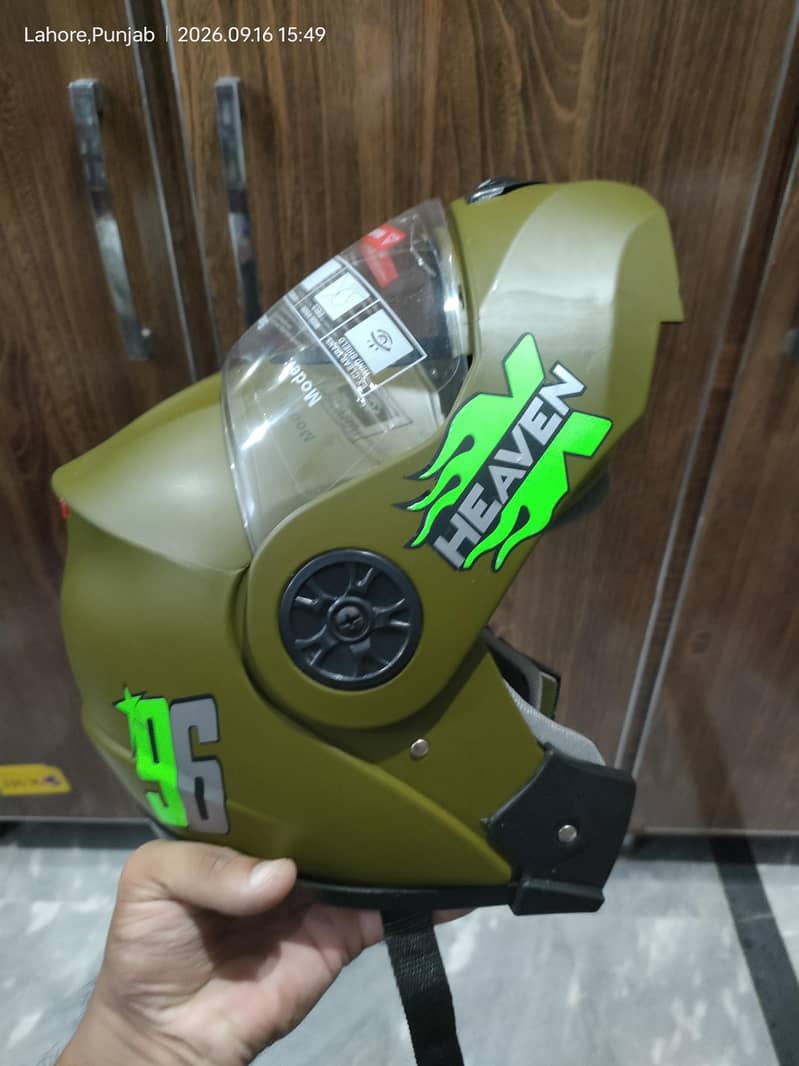 Flip up helmet 5