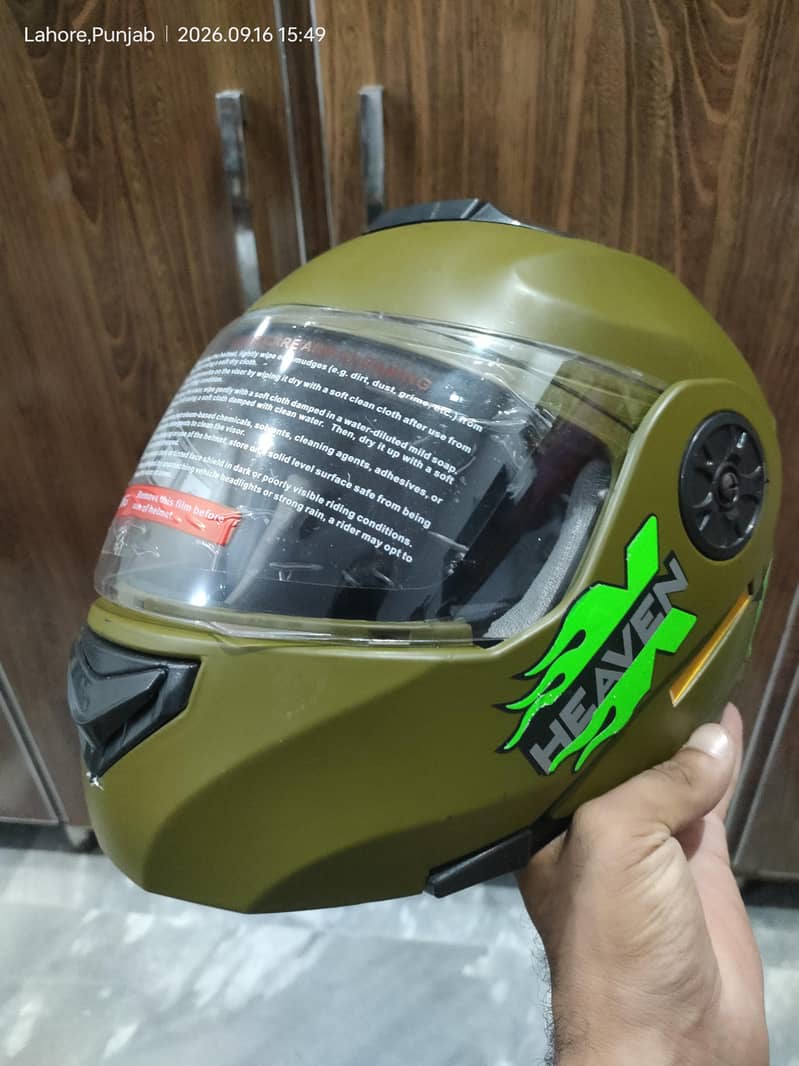 Flip up helmet 10