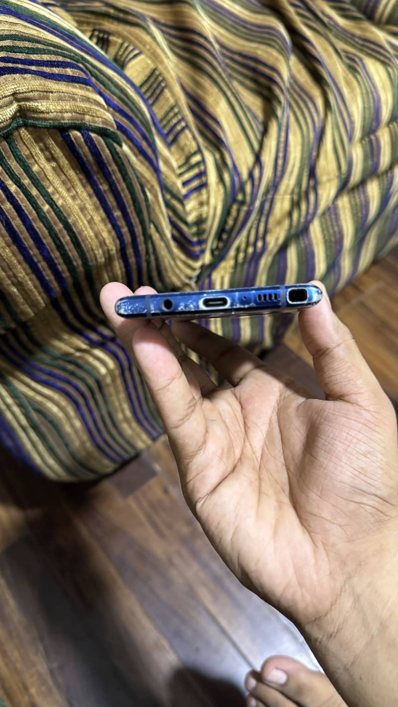 Samsung Mobile Note 9 3