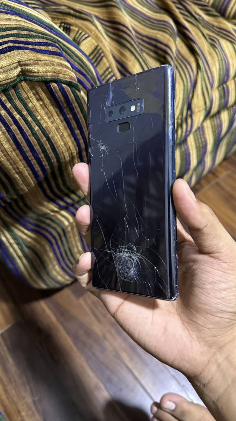 Samsung Mobile Note 9 4